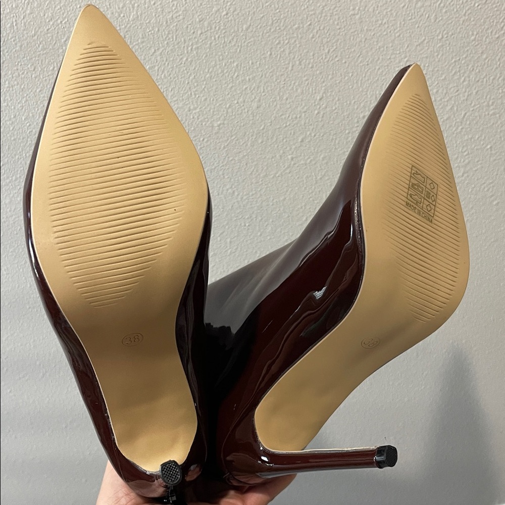 Elegant Brown Ankle Boots - Picture 2 of 2